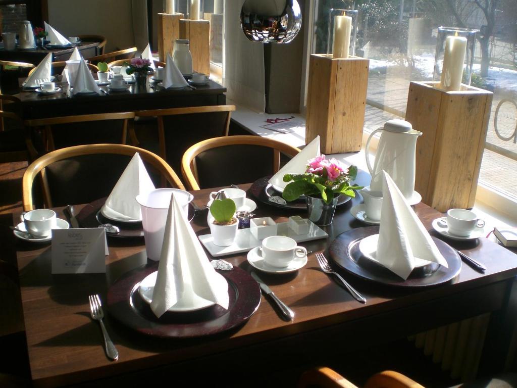 Leibers Galerie-Hotel Dersau ภายนอก รูปภาพ